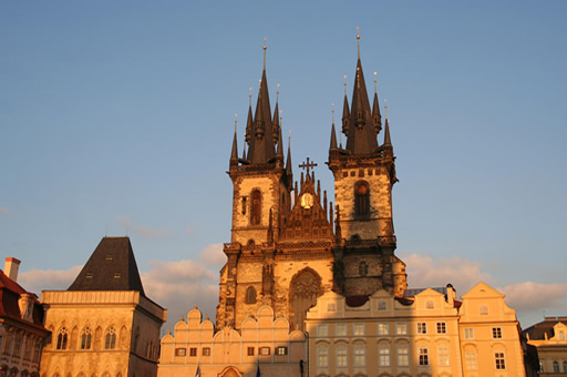 山西教育行业中有哪些知名的猎头公司？